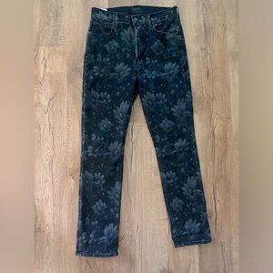 Mother jeans!!! Worn maybe once!! Size 30